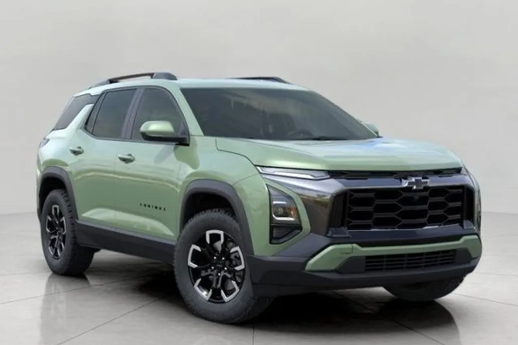 2026 Chevrolet Equinox ACTIV photo 1