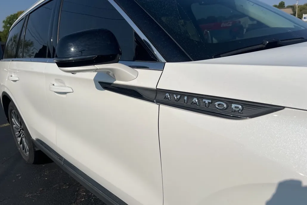 2020 Lincoln Aviator Reserve photo 1