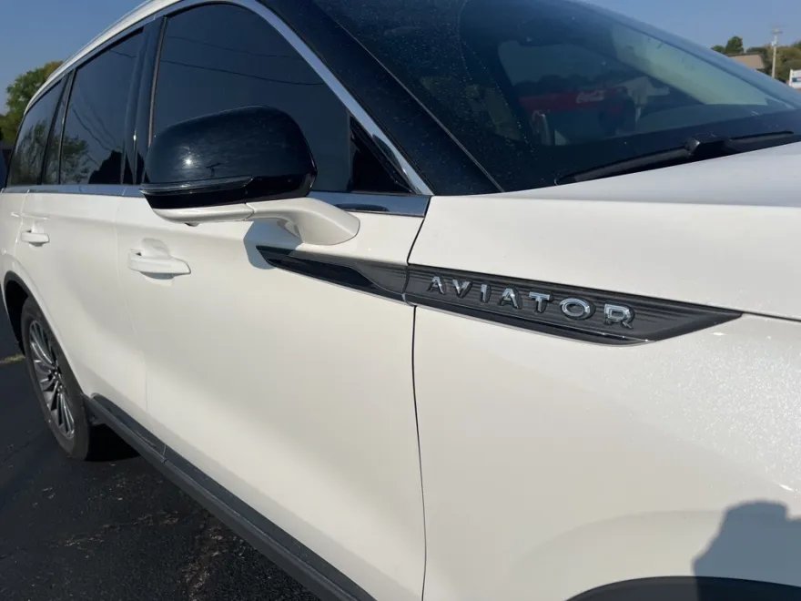 2020 Lincoln Aviator Reserve photo 1