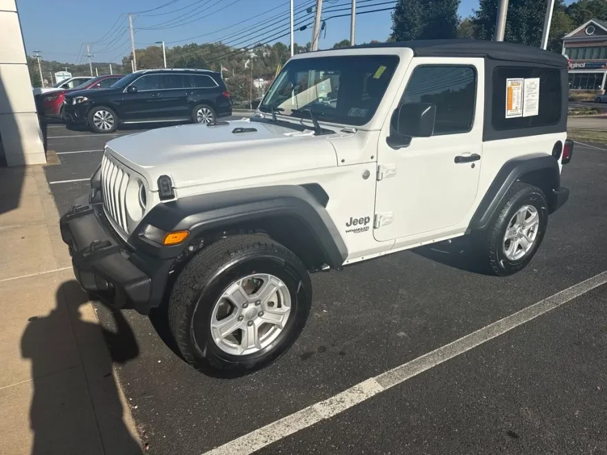 2018 Jeep Wrangler Sport S photo 1