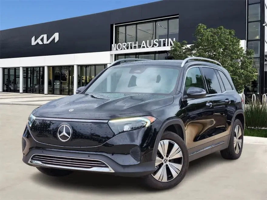 2024 Mercedes Benz EQB 250+ photo 1