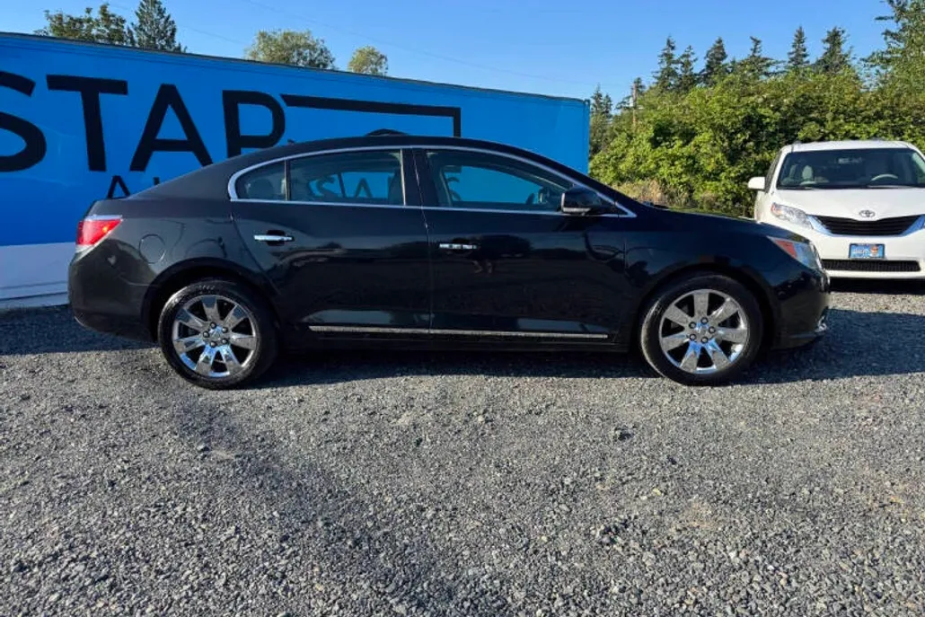 2011 Buick LaCrosse CXS photo 1