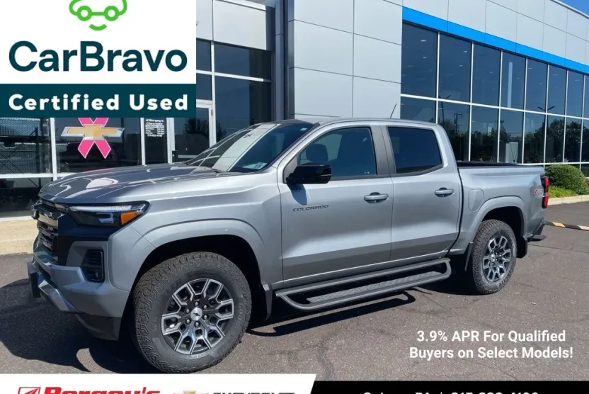 2024 Chevrolet Colorado Z71 photo 1