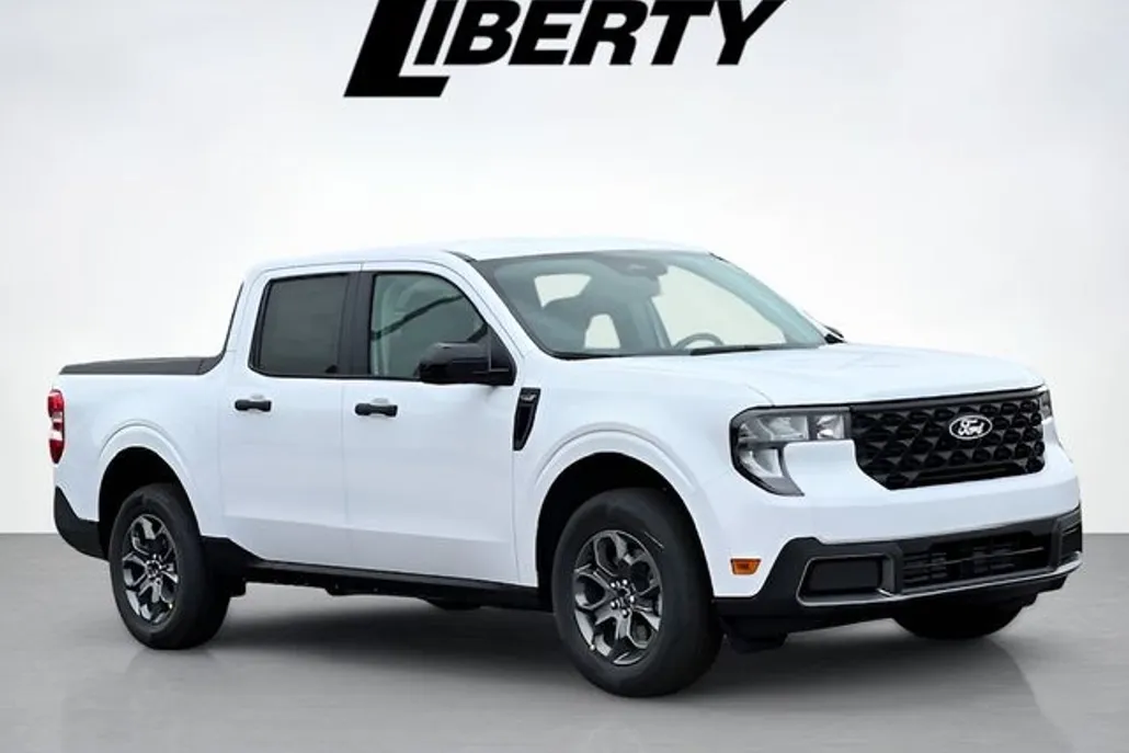2025 Ford Maverick XLT photo 1