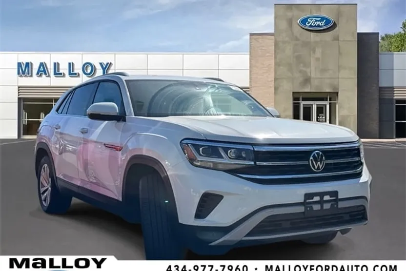 2022 Volkswagen Atlas Cross Sport V6 SE Technology photo 1