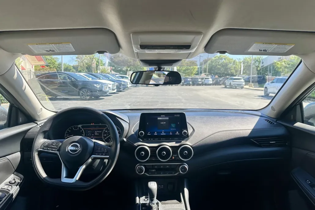 2024 Nissan Sentra SV photo 1