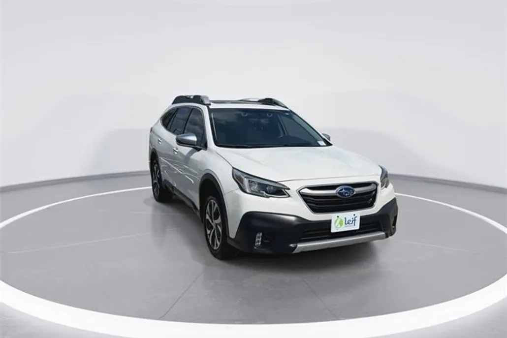 2022 Subaru Outback Touring XT photo 1