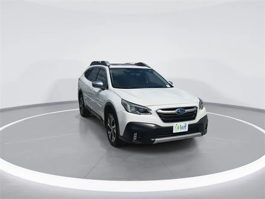 2022 Subaru Outback Touring XT photo 1