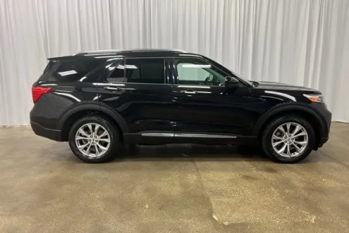 2024 Ford Explorer Limited photo 1