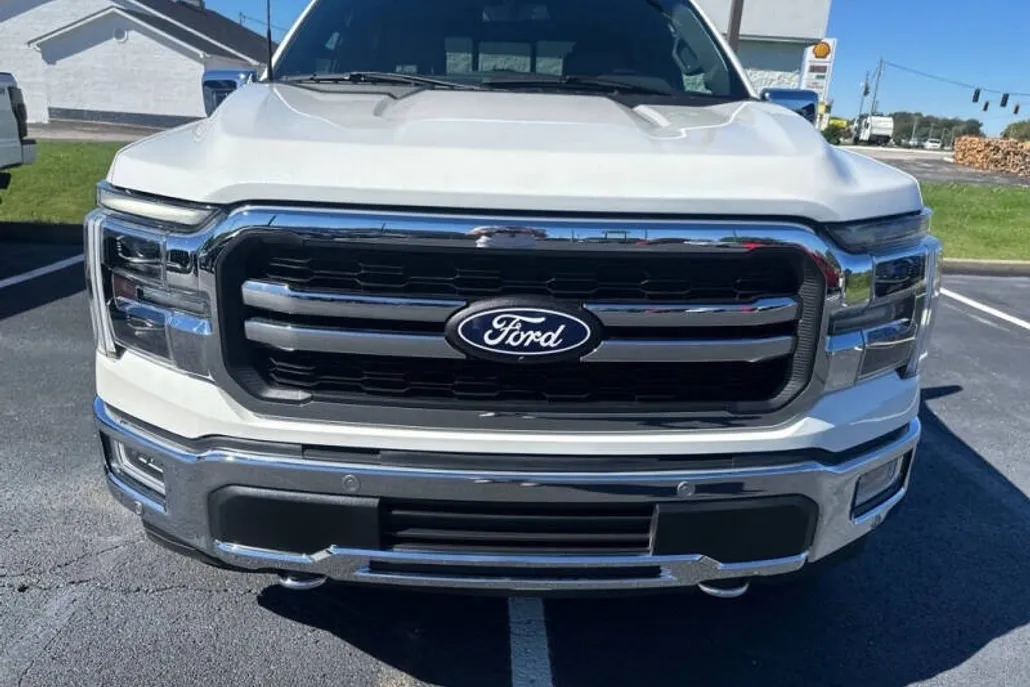 2024 Ford F-150 Lariat photo 1