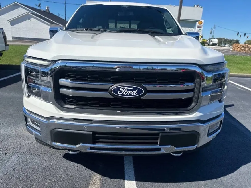 2024 Ford F-150 Lariat photo 1