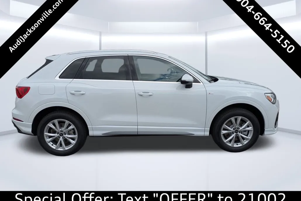 2025 Audi Q3 S line Premium photo 1
