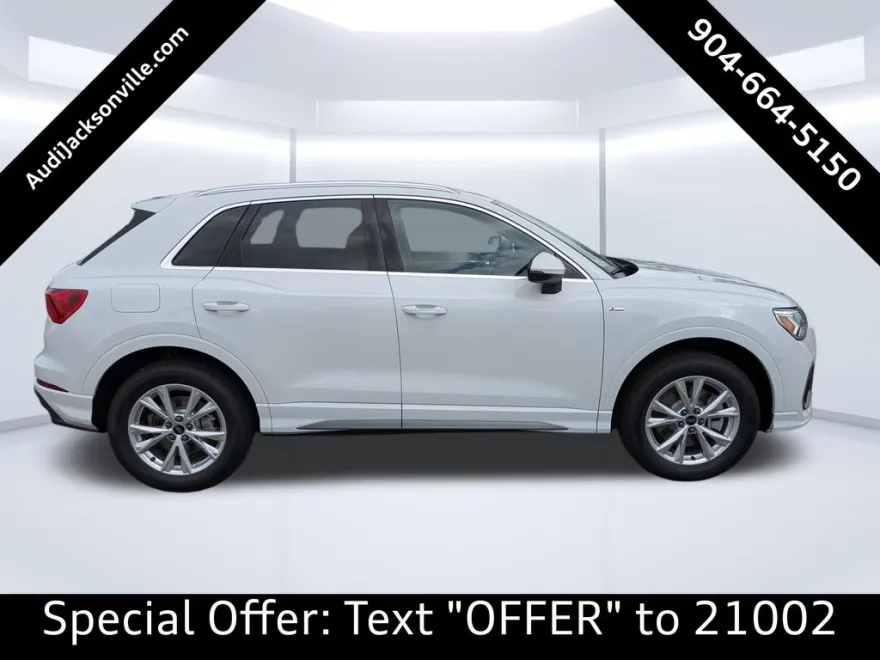 2025 Audi Q3 S line Premium photo 1