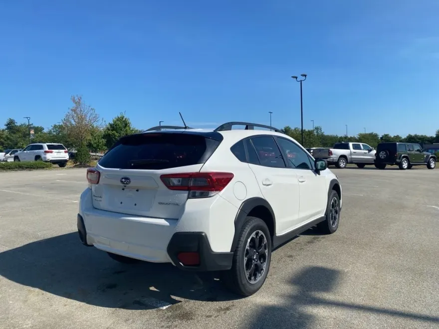 2023 Subaru Crosstrek Base photo 1