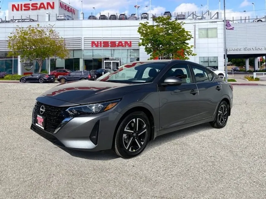 2025 Nissan Sentra SV photo 1