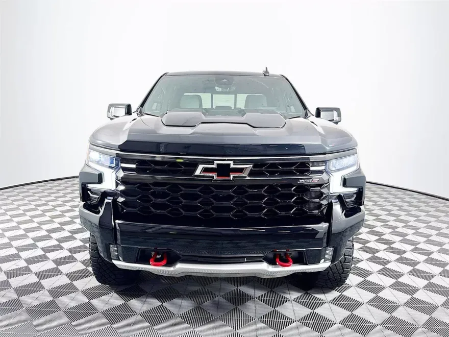 2024 Chevrolet Silverado 1500 ZR2 photo 1
