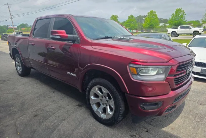 2019 Ram 1500 Laramie photo 1