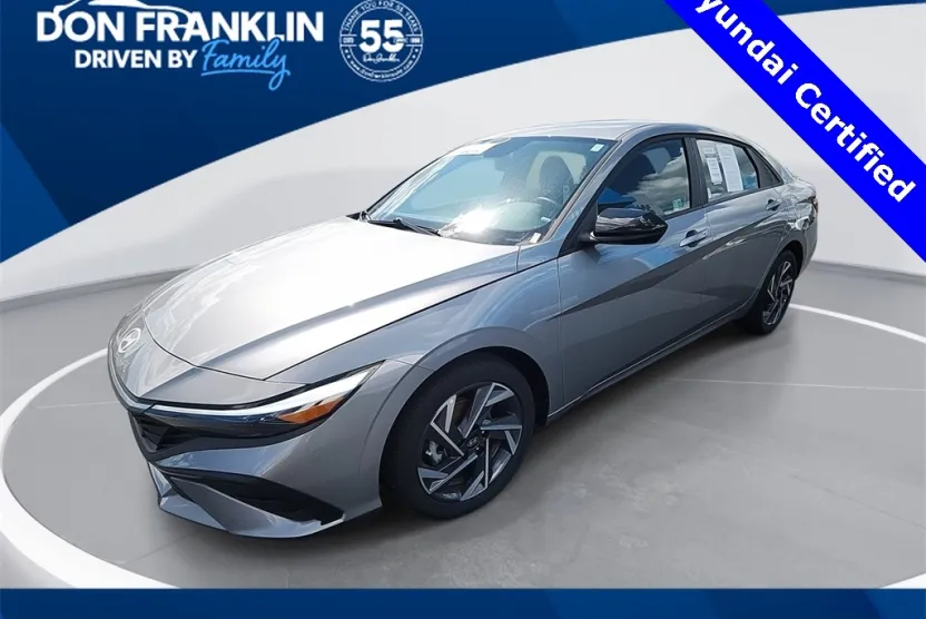 2025 Hyundai Elantra SEL Sport photo 1