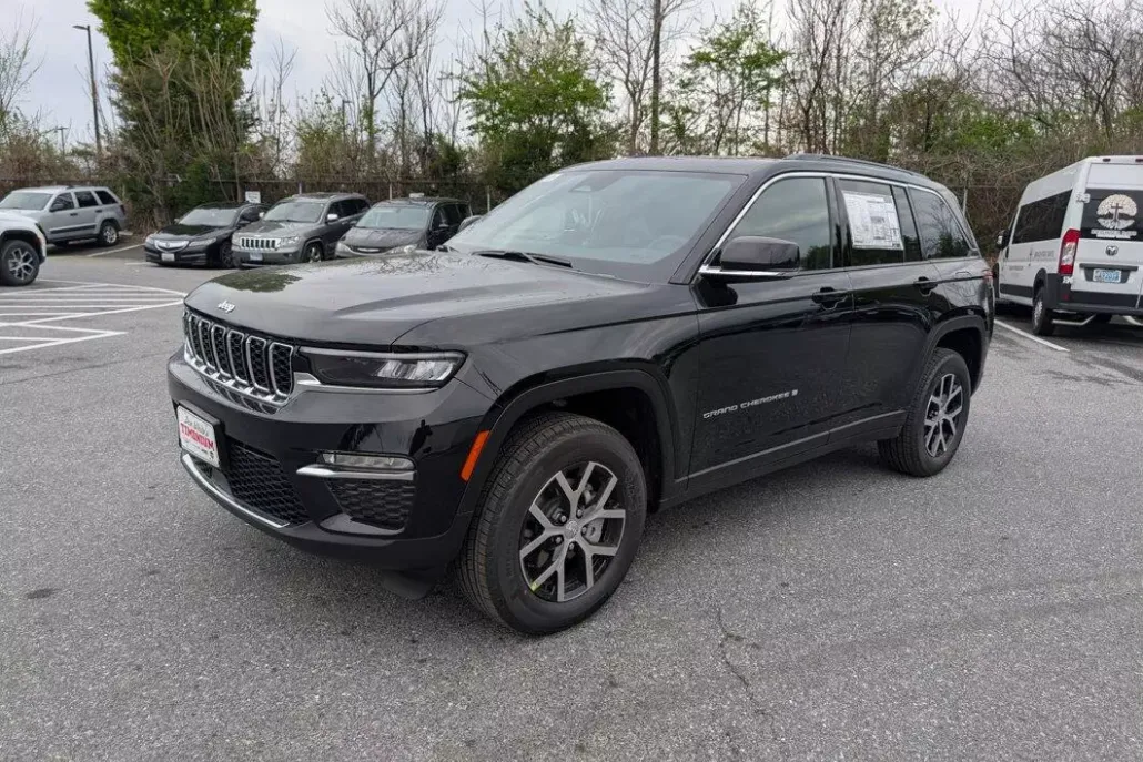 2025 Jeep Grand Cherokee Limited photo 1