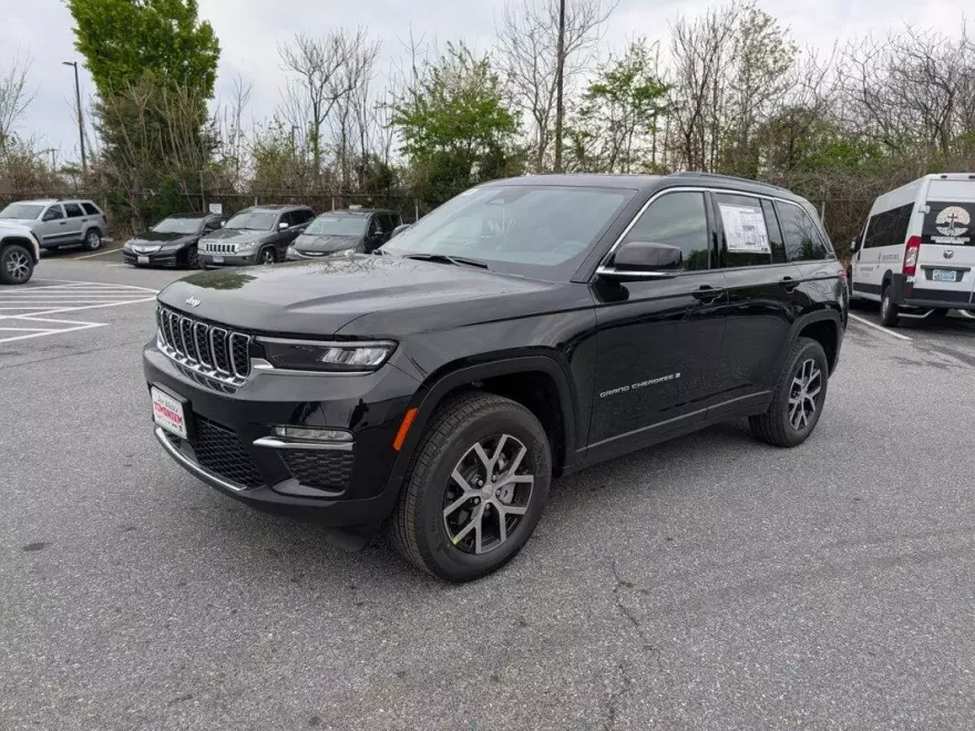 2025 Jeep Grand Cherokee Limited photo 1