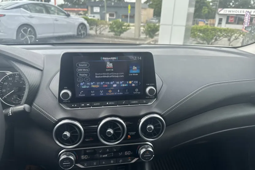 2025 Nissan Sentra SV photo 1