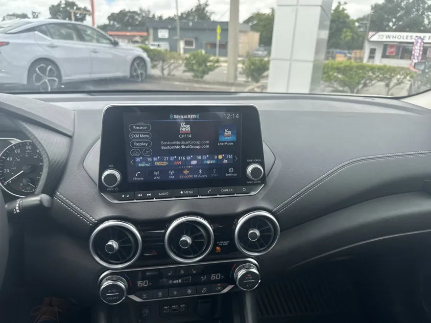 2025 Nissan Sentra SV photo 1
