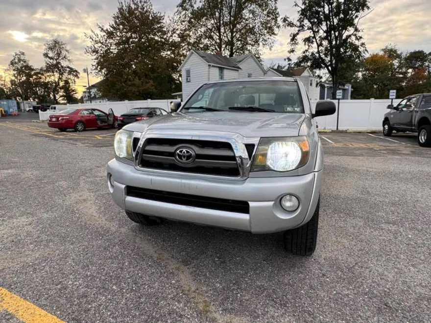 2010 Toyota Tacoma V6 photo 1