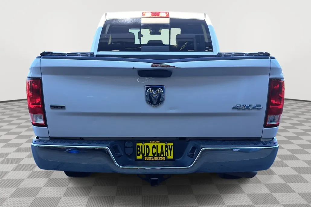 2019 Ram 1500 Classic SLT photo 1
