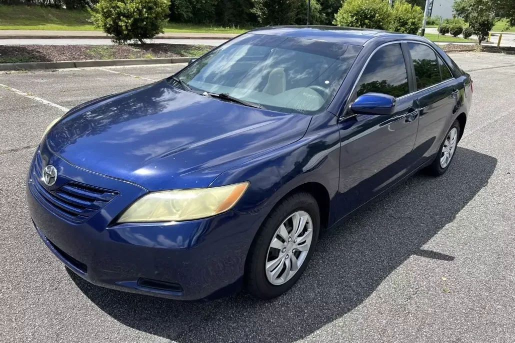 2025 Toyota Camry Hybrid photo 1