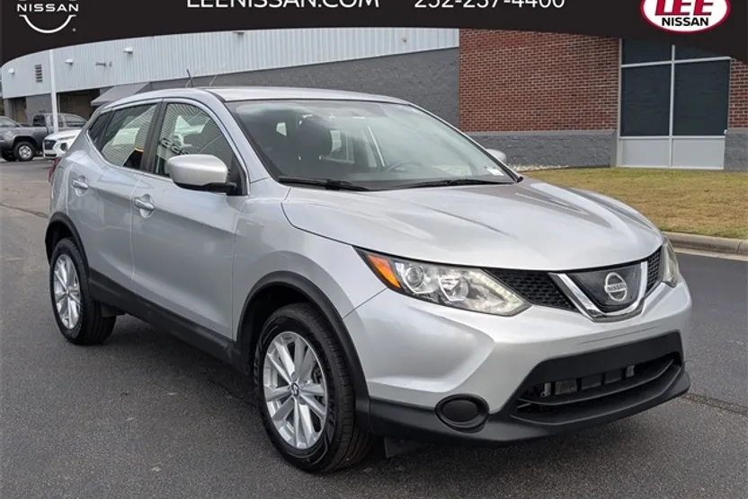 2019 Nissan Rogue Sport S photo 1