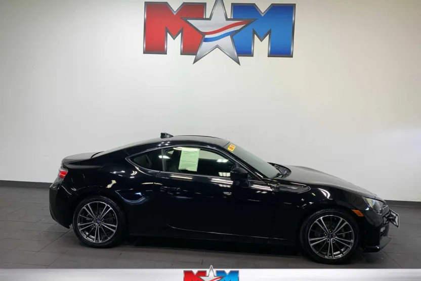 2016 Subaru BRZ Premium photo 1