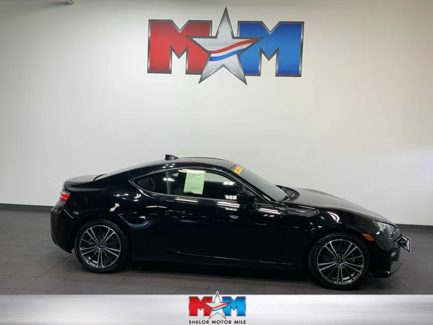 2016 Subaru BRZ Premium photo 1