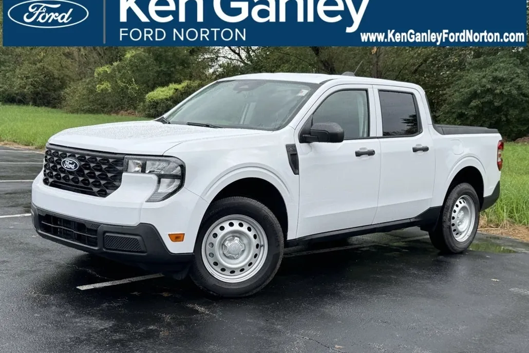 2025 Ford Maverick XL photo 1