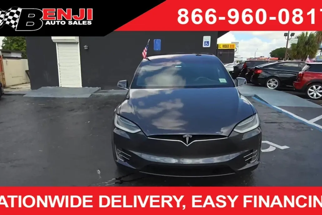 2017 Tesla Model X photo 1