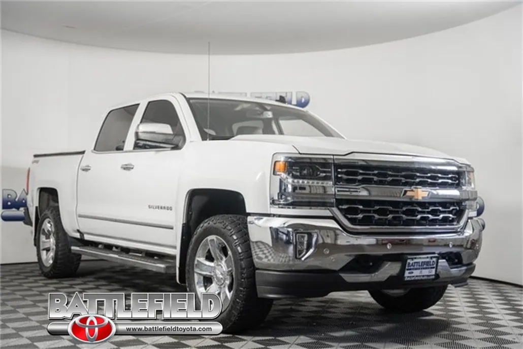 2017 Chevrolet Silverado 1500 LTZ photo 1