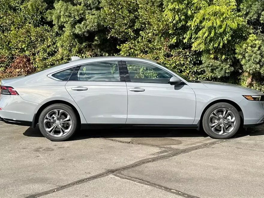 2025 Honda Accord Hybrid EX-L photo 1