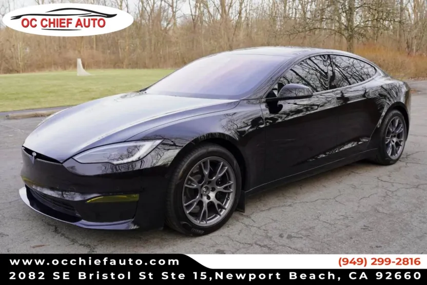 2022 Tesla Model S photo 1
