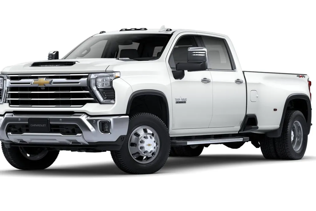 2025 Chevrolet Silverado 3500HD LTZ photo 1