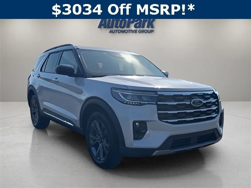 2025 Ford Explorer photo 1
