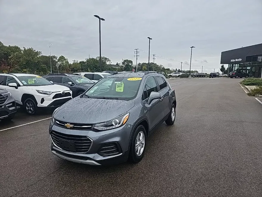 2019 Chevrolet Trax LT photo 1