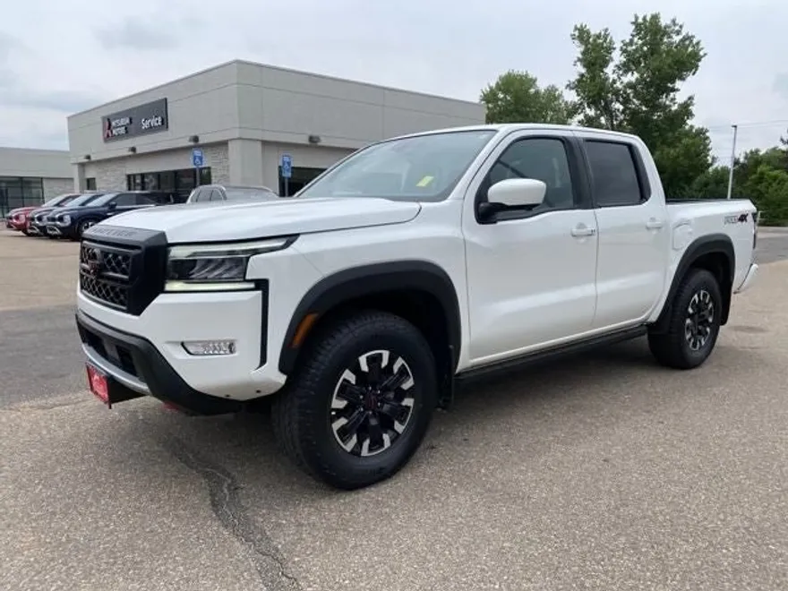 2023 Nissan Frontier PRO-4X photo 1