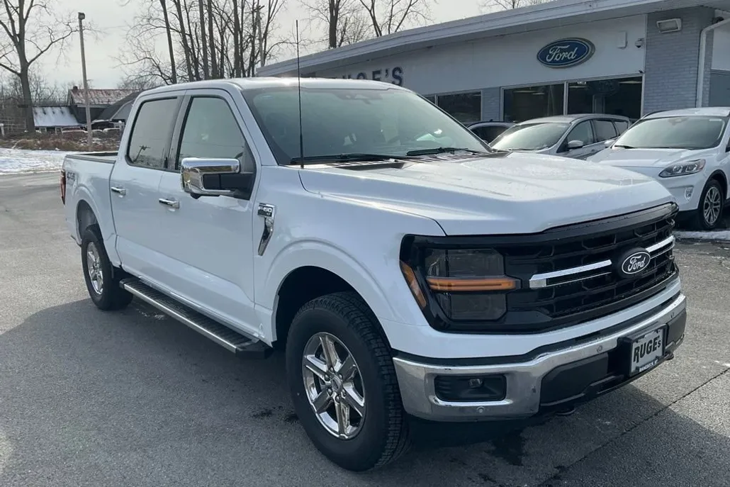 2025 Ford F-150 XLT photo 1