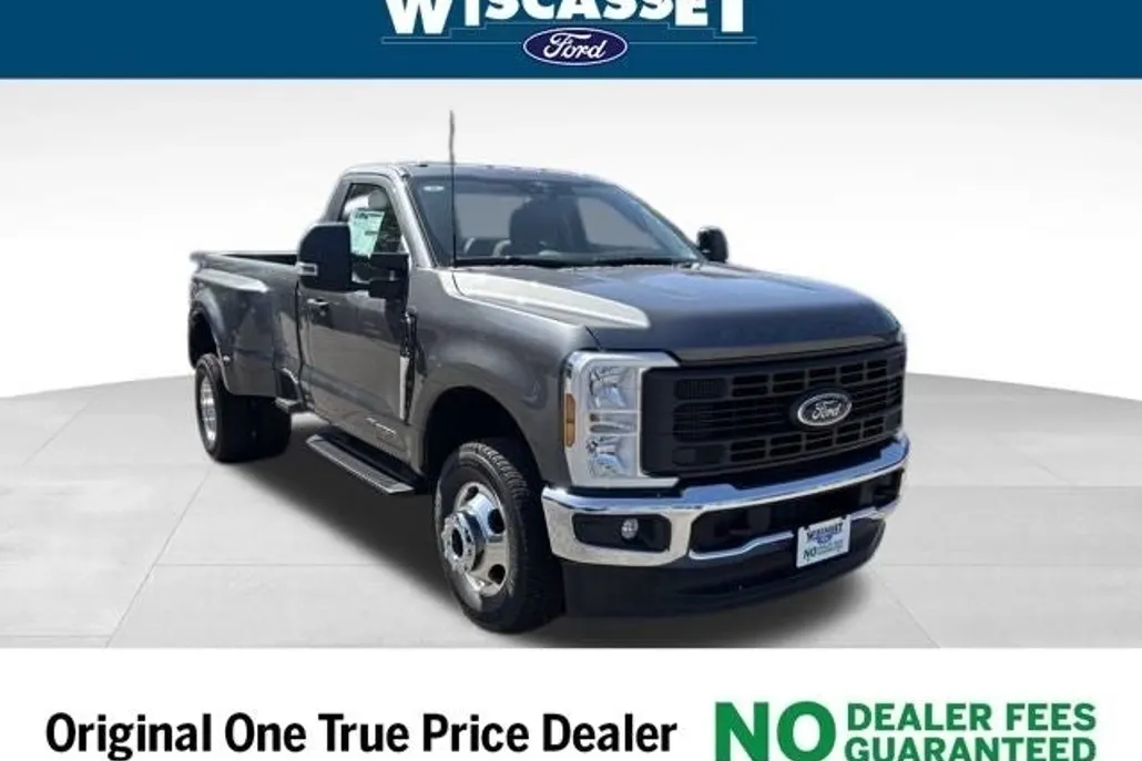 2025 Ford F-350 photo 1
