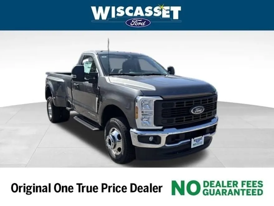 2025 Ford F-350 photo 1