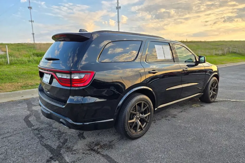 2025 Dodge Durango R/T photo 1