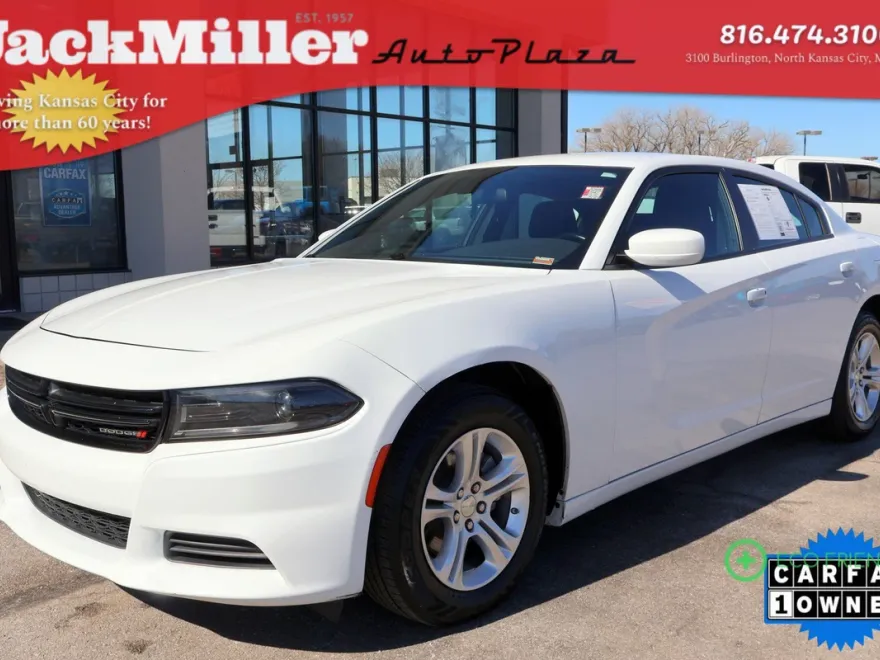 2022 Dodge Charger SXT photo 1
