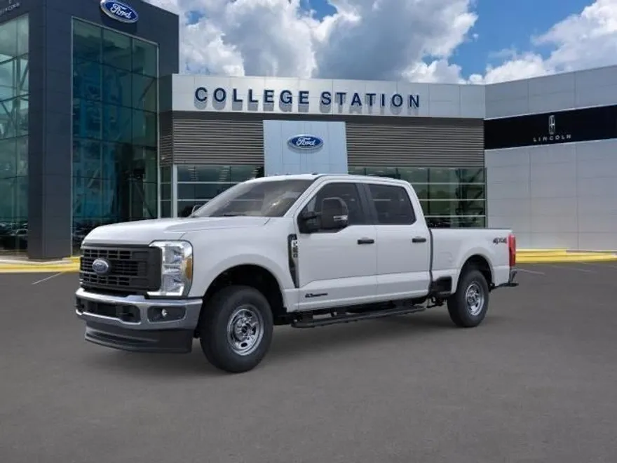 2025 Ford F-250 photo 1