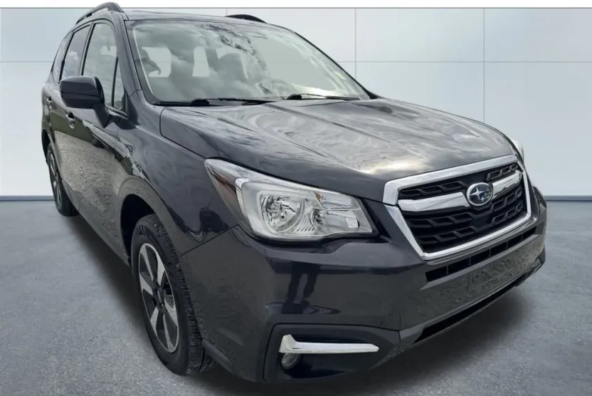 2017 Subaru Forester Premium photo 1