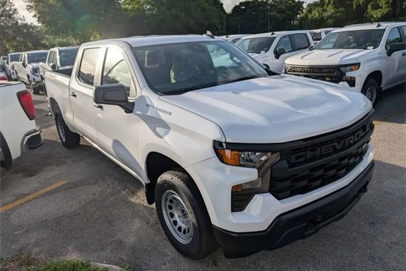 2025 Chevrolet Silverado 1500 photo 1