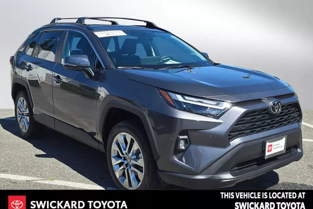 2025 Toyota RAV4 XLE Premium photo 1